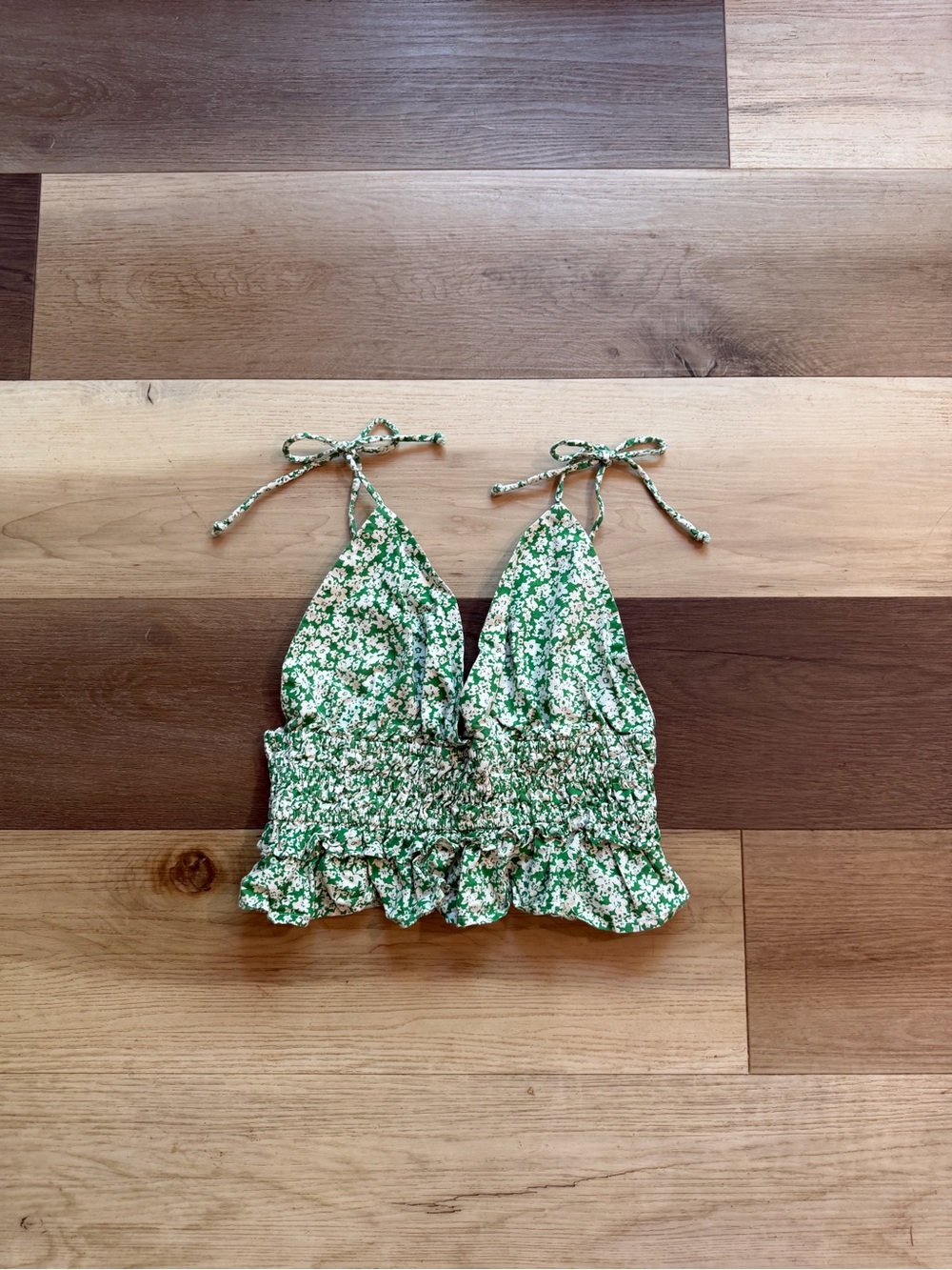 Green Floral V Neck Bow Tie-Strap Smocked Tank Top